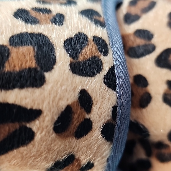NWT Leopard Print Fuzzy Dog Boots Shoes, Size 8 - Picture 9 of 14